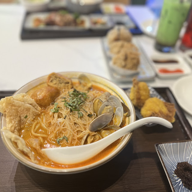 Mummy's Boy Laksa