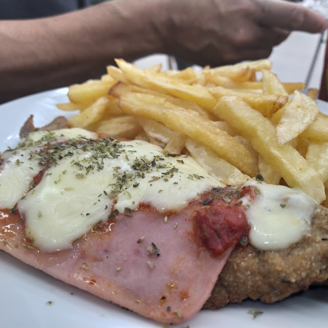 Milanesa Napolitana Con Papas Fritas