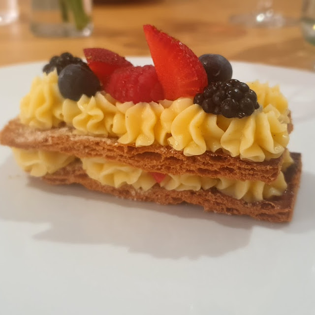 Millefoglie Con Crema Alla Vaniglia E Frutti Rossi