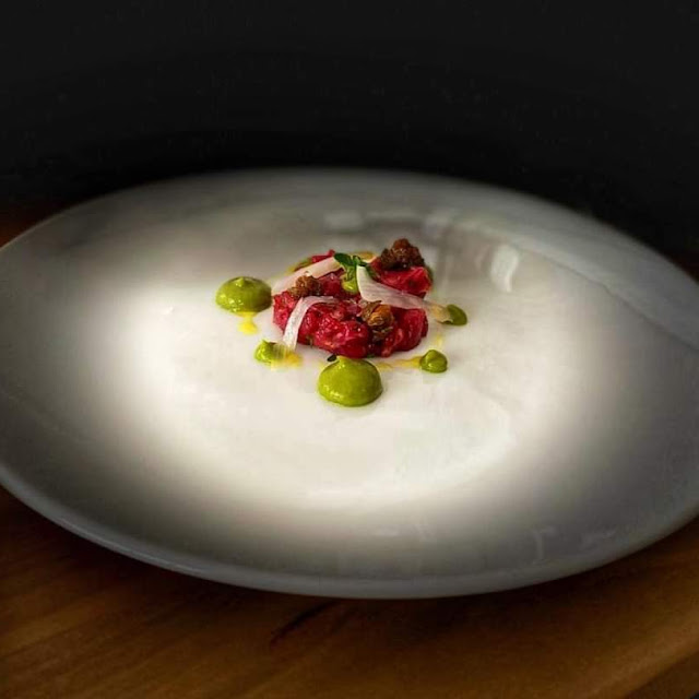 Tartare Crema Di Cipolla E Capperi Fritti