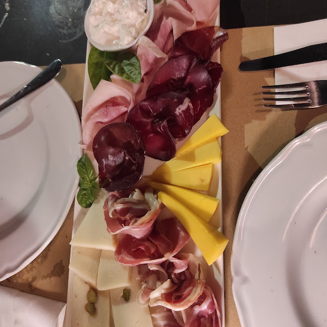 Tagliere Salumi E Formaggi
