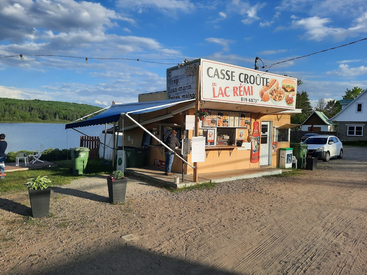 Casse-Croute Du Lac Rémi