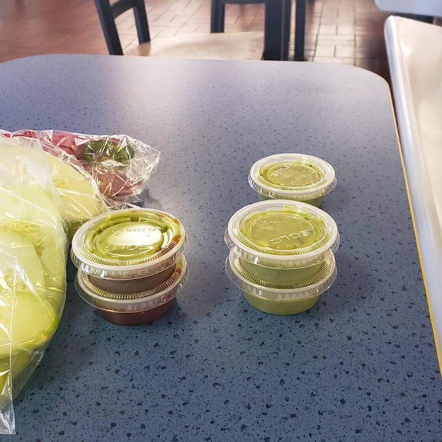 Guacamole 1 2 Pint Side Order