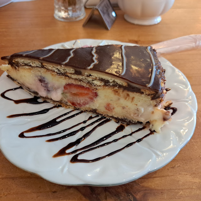 Pave de Chocolate Com Morango