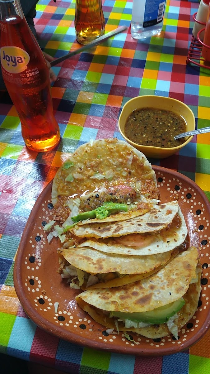 Cenaduria 'El Güero'