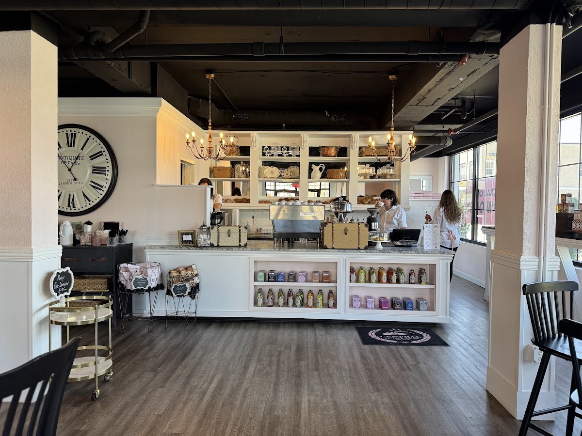 Central Coffee & Crumb