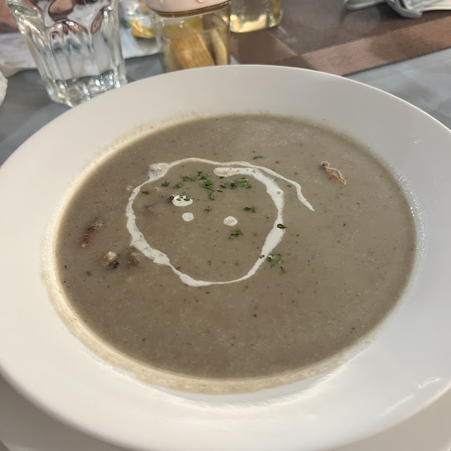 Mushroom Soup with Crab