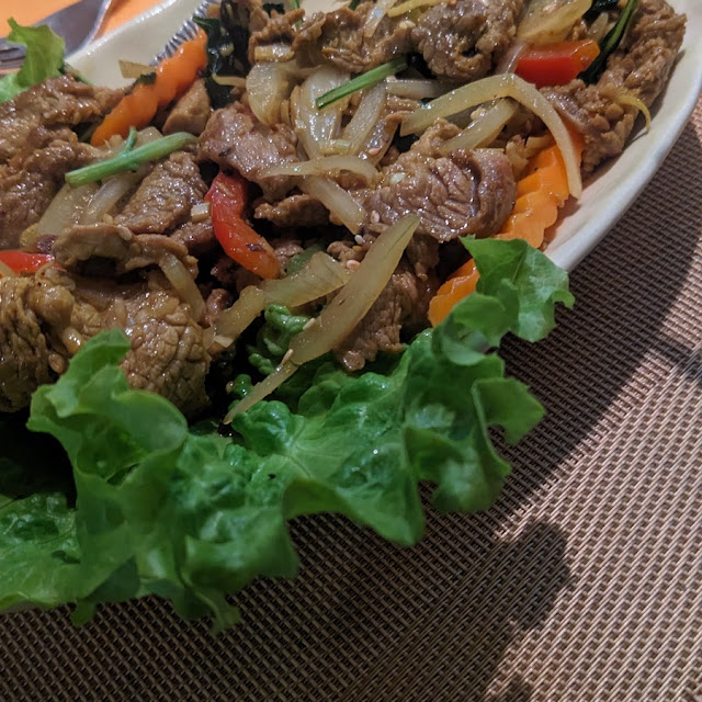 Veau Sauté À la Citronnelle