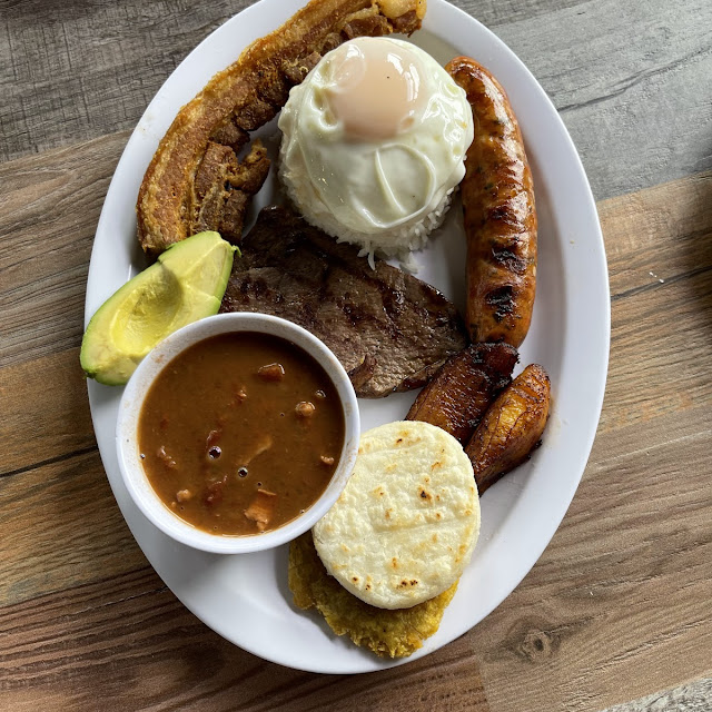 Parrillada Colombiana