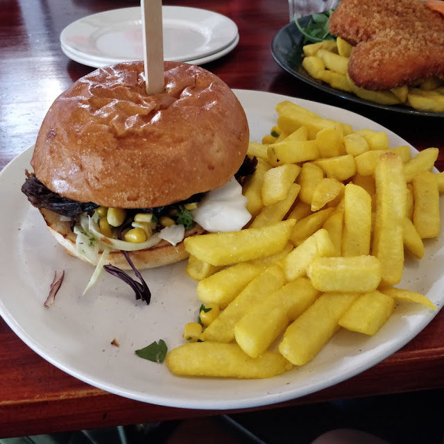 Pulled Pork Burger