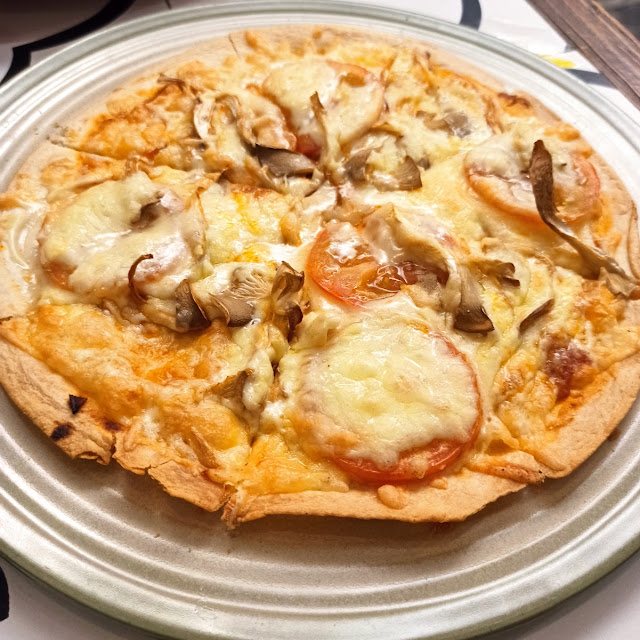 Tomato Pizza
