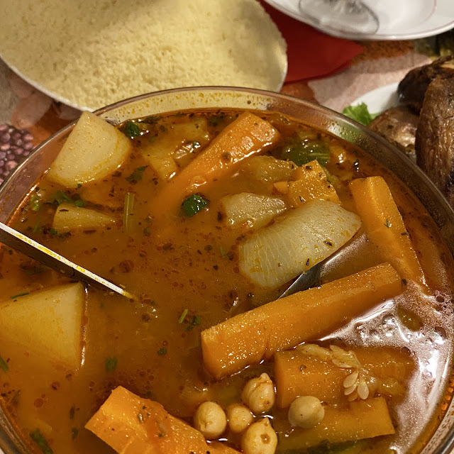 Bouillon Et Légumes Du Couscous Royal