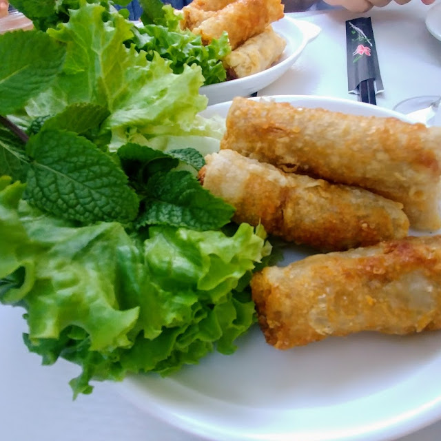 Rollito Vegetal Con Salsa Agridulce