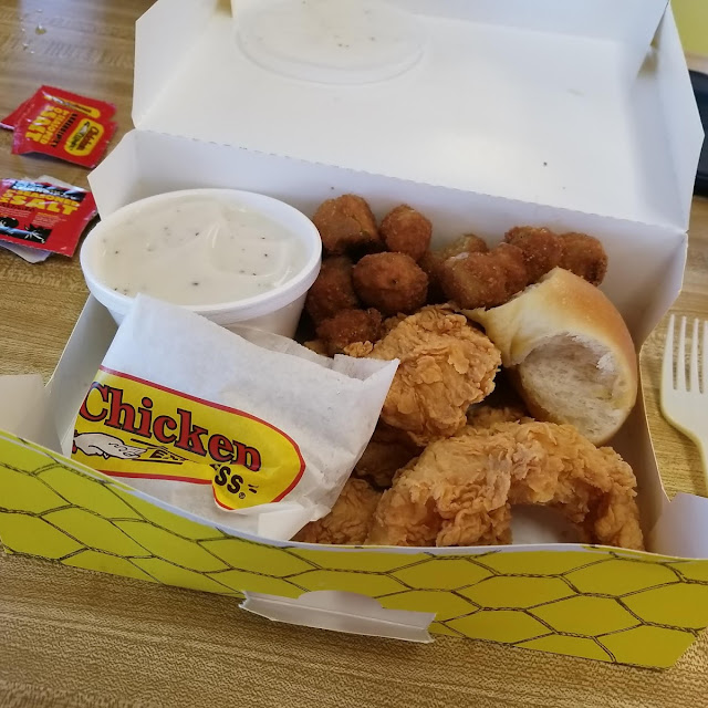 Tenders and Country Gravy with Okra and a Roll