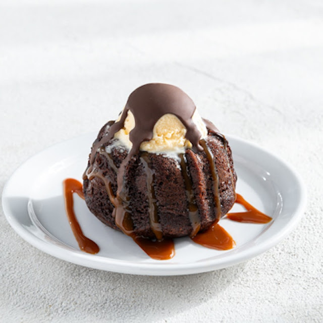 Molten Chocolate Cake