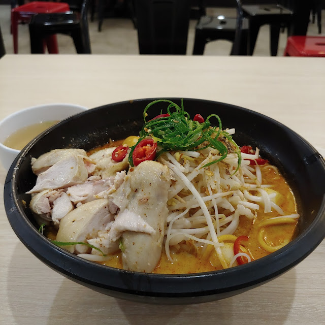 Laksa with Hainan Chicken