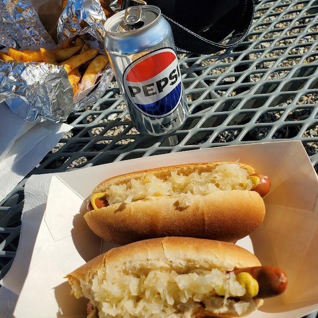 Hit Dog Special 650 -2 Dogs with Topping and Drink