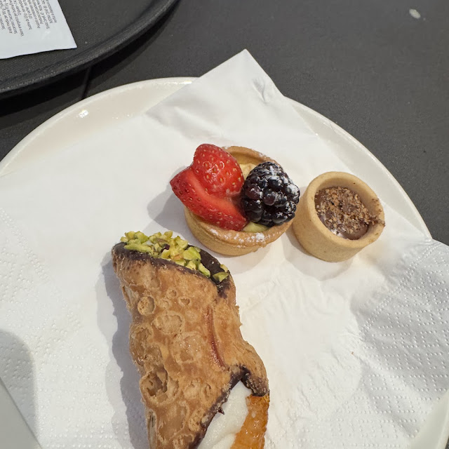 Canoli Pistacho