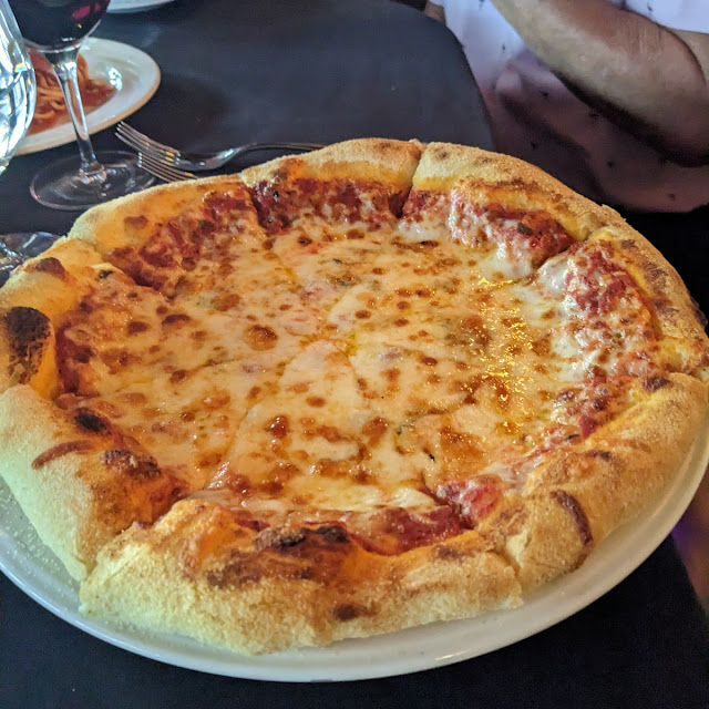 Quatro Formaggio Pizza