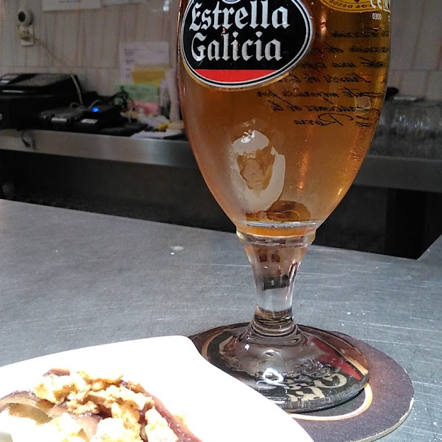 Cerveza Estrella Galicia Con Tapa