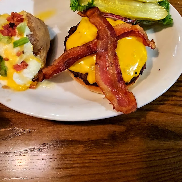 Bacon Cheeseburger
