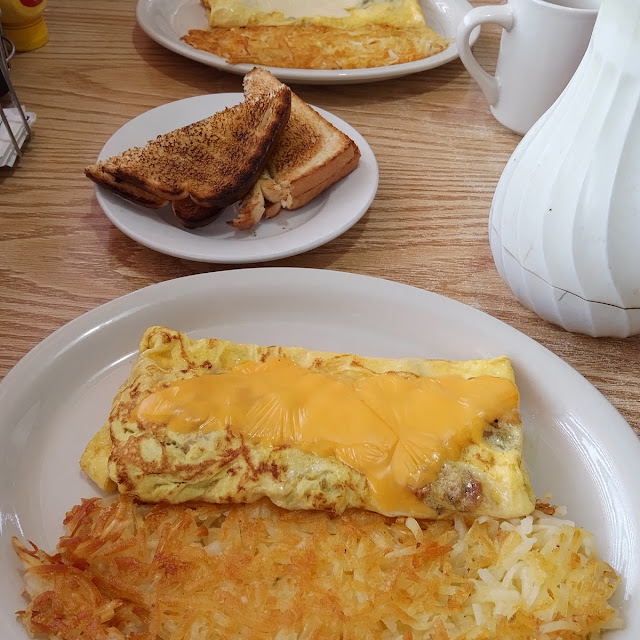 Denver Omelet with Cheese