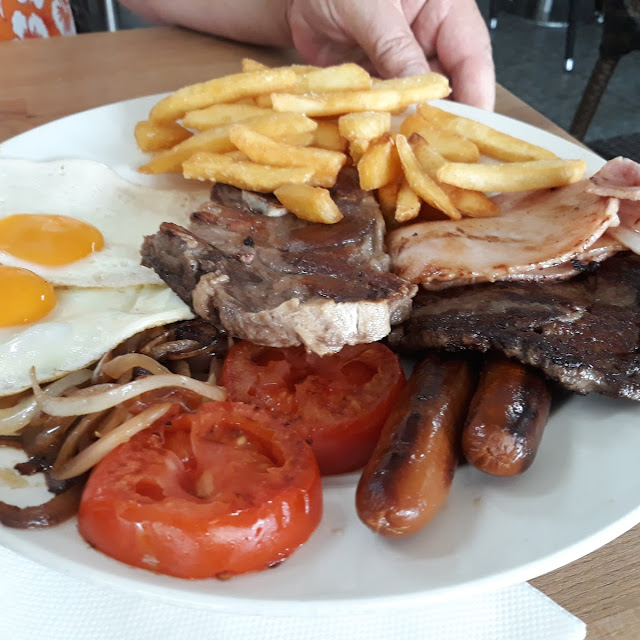 Roadhouse Big Brekkie