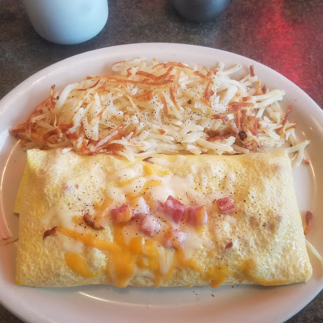 2 Eggs over Easy with Hashbrowns and Bacon