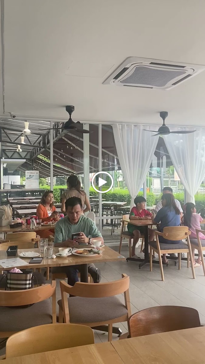 Cove Cafe Senibong