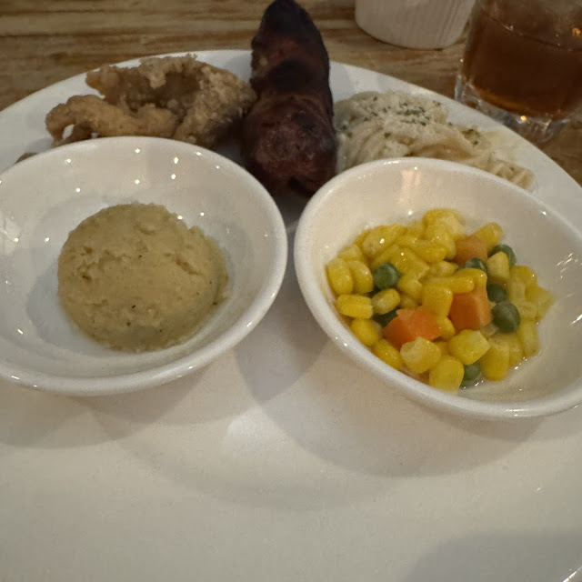 Unli Steak with Mashed Potatoes and Mixed Vegetables