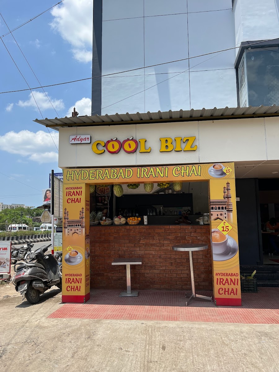 Crescent Restaurant, Taramani
