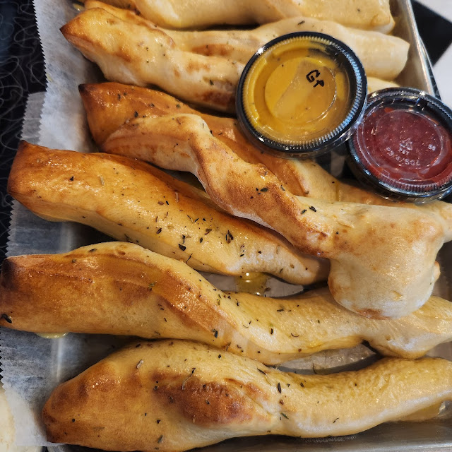 Twisted Breadsticks