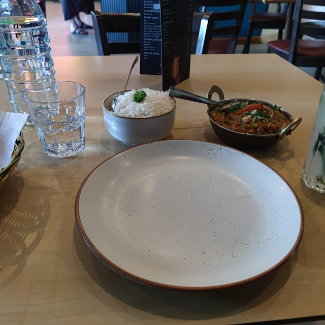 Kadai Chicken with Rice