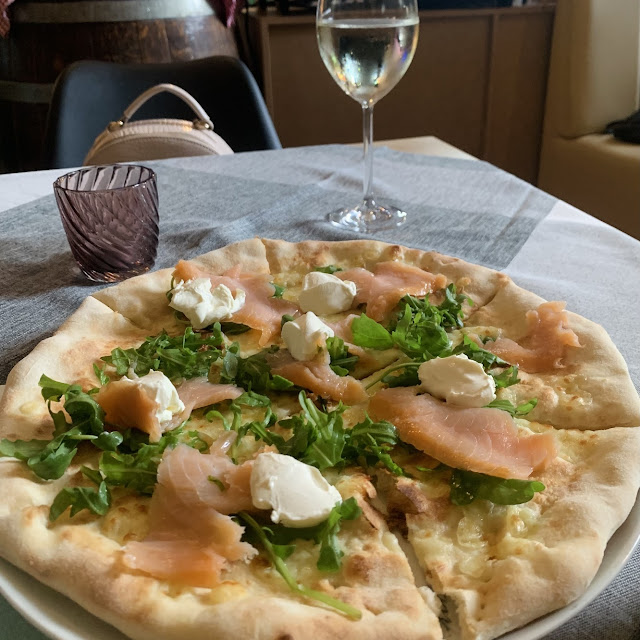 Pizza Michelangelo Con Salmone Affumicato E Creme Fraîche