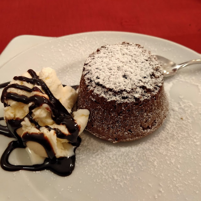 Tortino Caprese Con Gelato