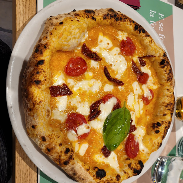 Pizza Margherita Con Salame Piccante