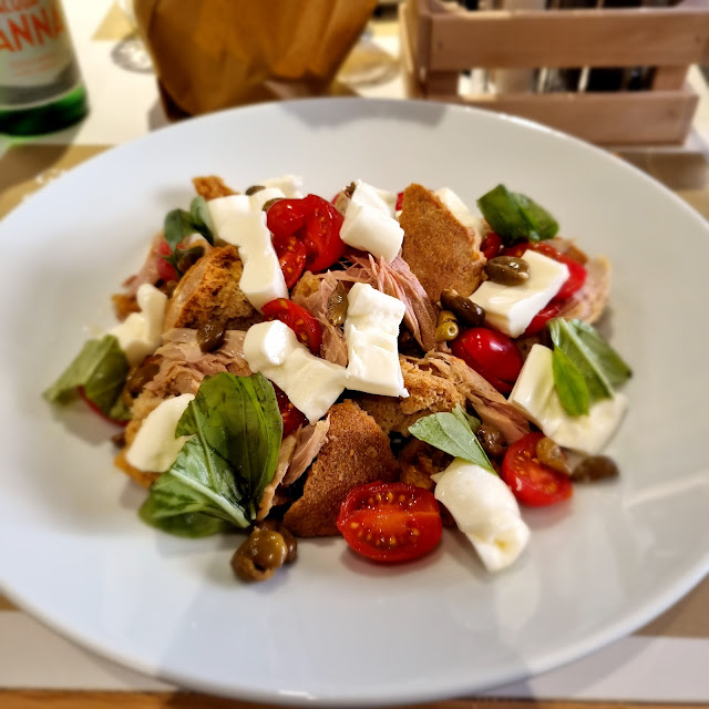 Insalata Con Mozzarella
