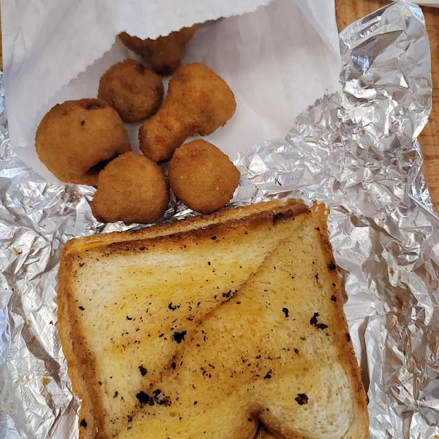 Grilled Cheese & Fried Mushrooms