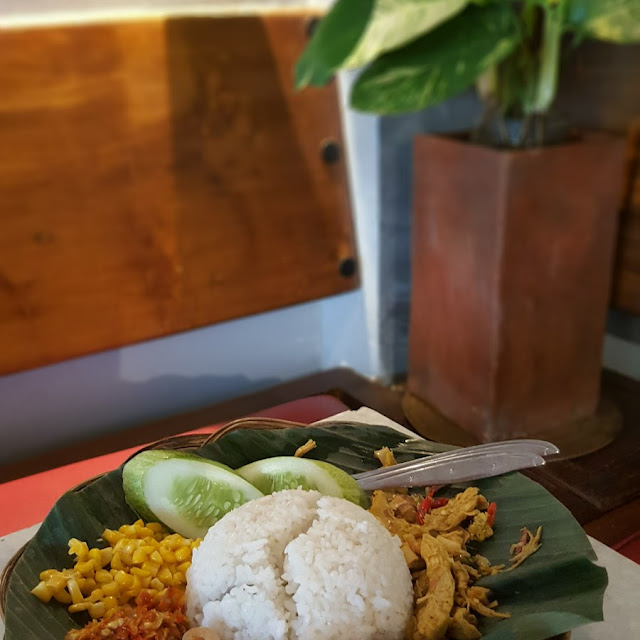 Ayam Kecombrang