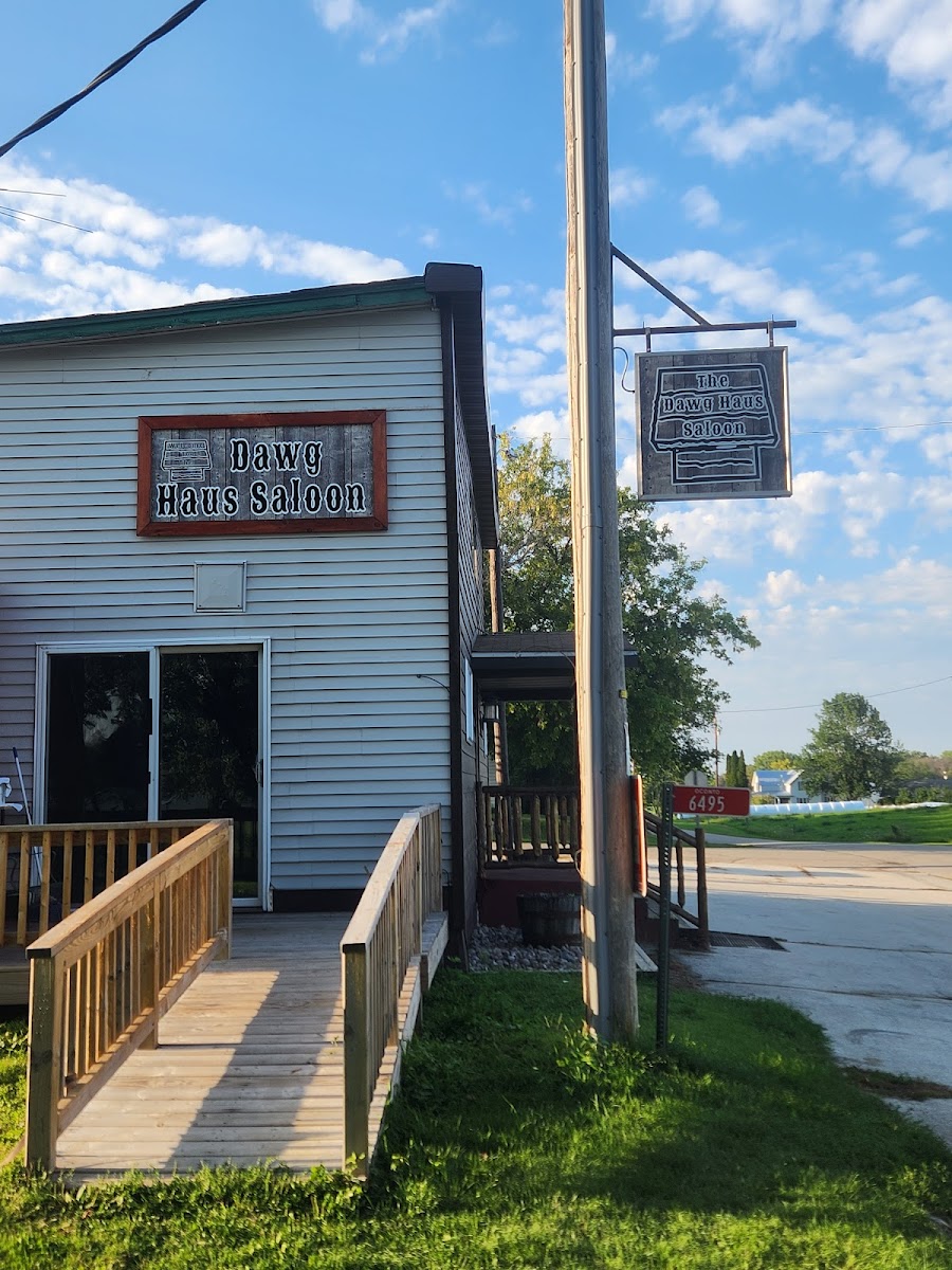 Dawg Haus Saloon