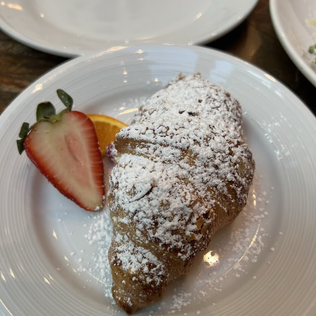 Almond Croissant
