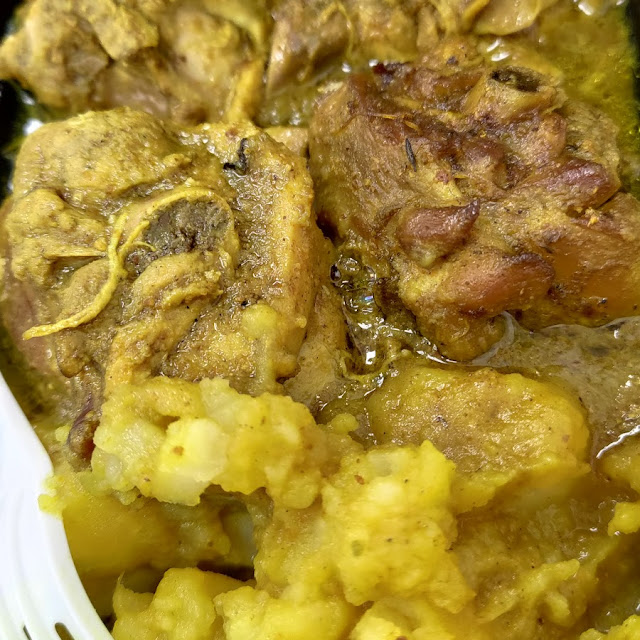 Curry Chicken with Potatoes