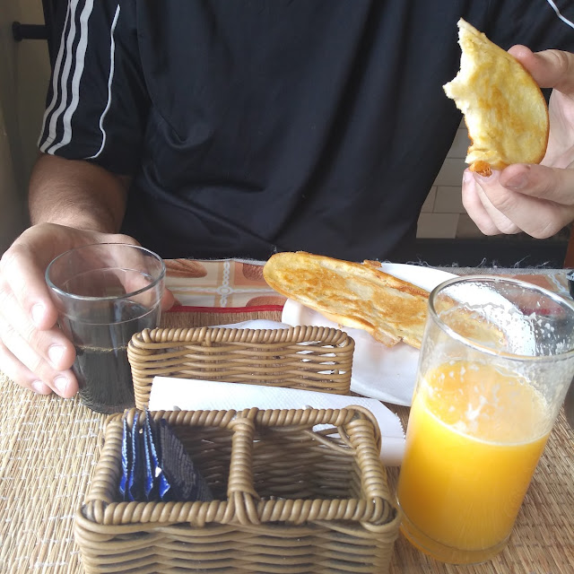 Pão Na Chapa Com Manteiga