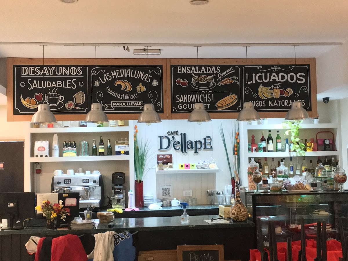 Dellape cafe