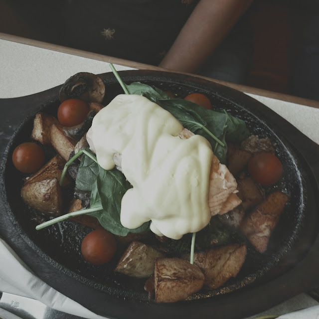 Eggs Benedict