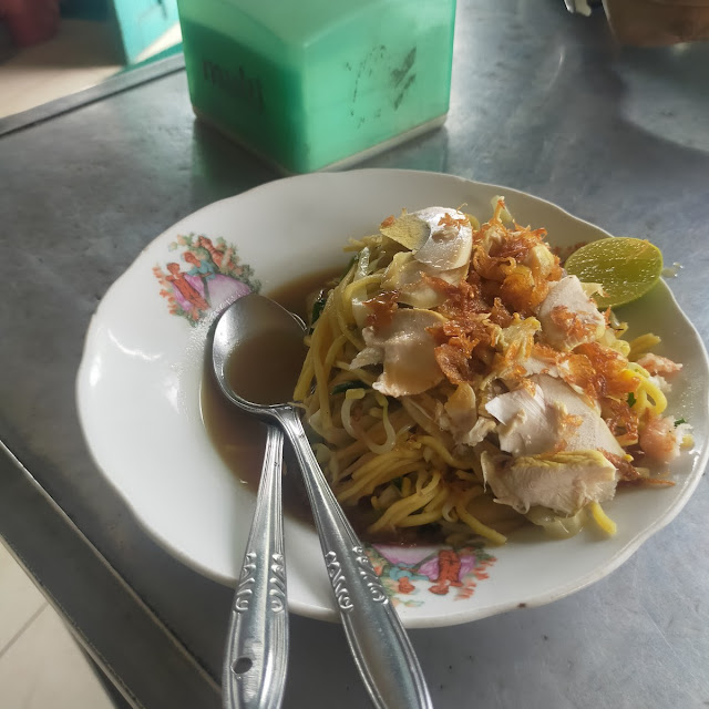 Mie Rebus