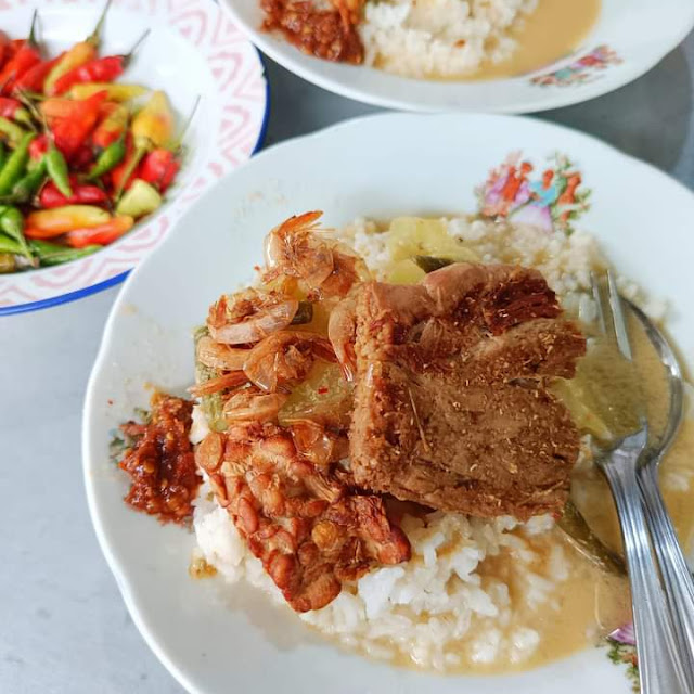 Kare Ayam 1 Porsi