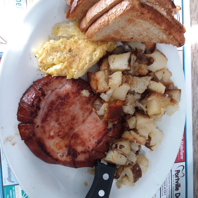 1 Egg Home Fries Meat and Toast