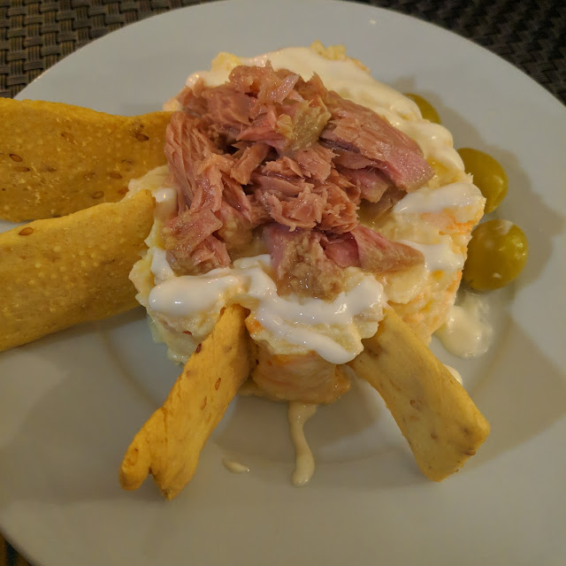 Ensaladilla Con Mayonesa de Limón Y Atún