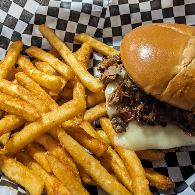Pot Roast Burger with Fries